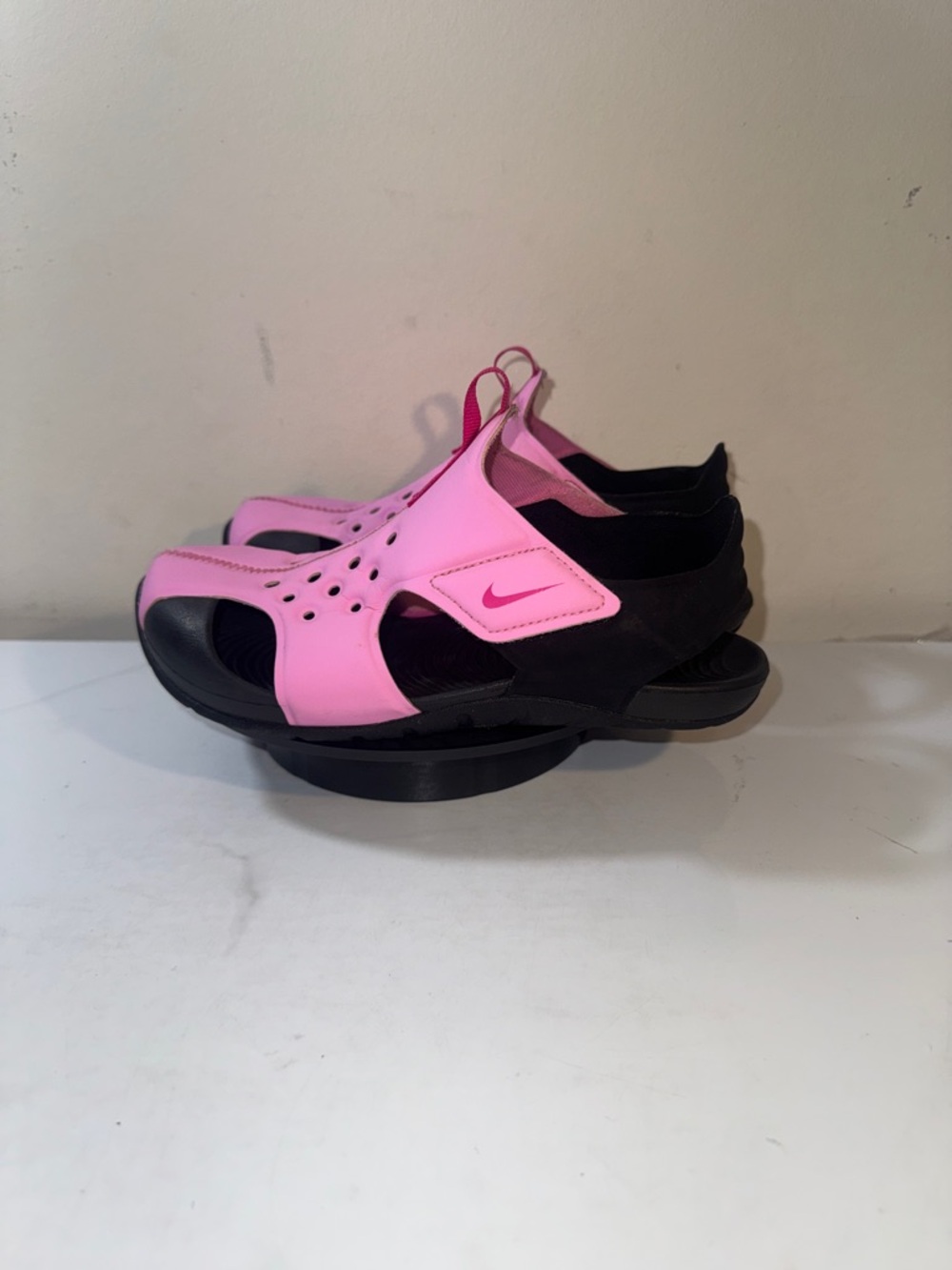“SOLD” Nike Sunray Protect 2 Sandals Pink/Black Slides Sporty Cutouts - Size 3Y